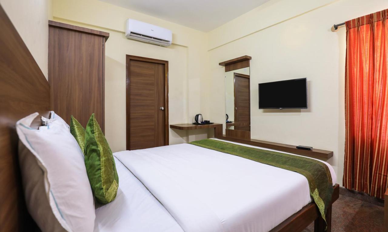 Treebo Trip Kapil Royalista Hotel Ludhiana Luaran gambar