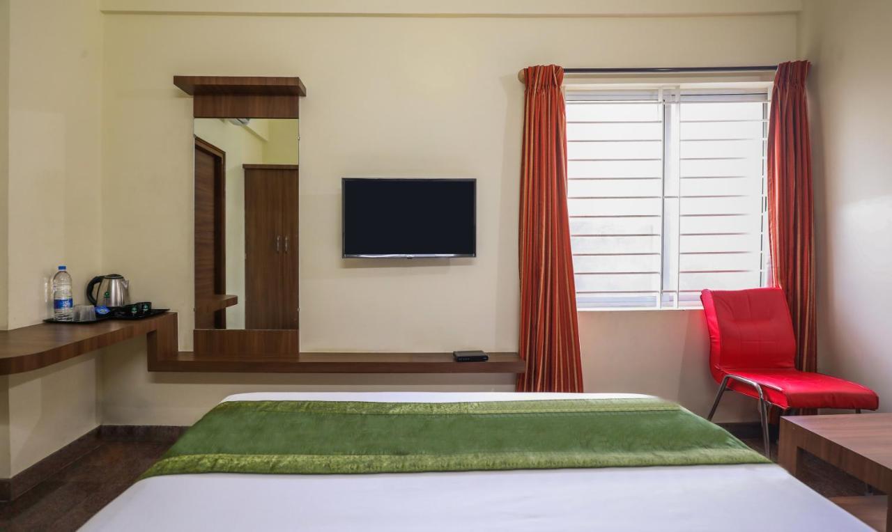 Treebo Trip Kapil Royalista Hotel Ludhiana Luaran gambar
